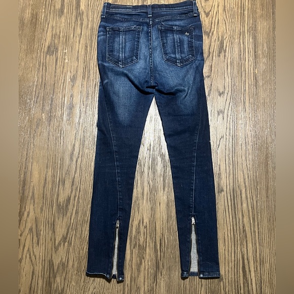 Rag & Bone Skinny Crop Jeans, excellent condition. Zipper at the calf. - Picture 3 of 4